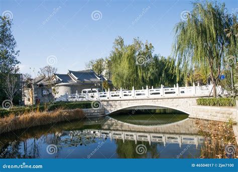 溫榆河公園哪個門進去最適合賞秋，還是該聊聊公園內那多彩的生態與人文風情？